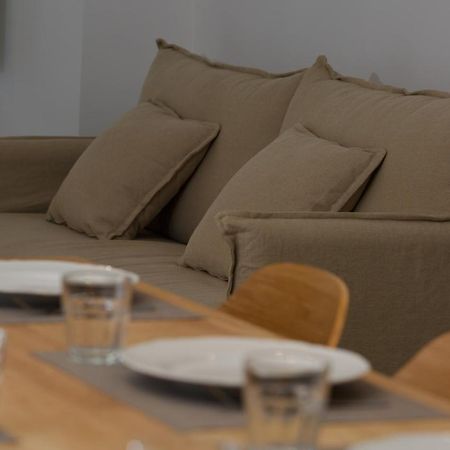 Suite 101 - 2 Bedroom Suite At Amando Perez Suites Рибадео Екстериор снимка