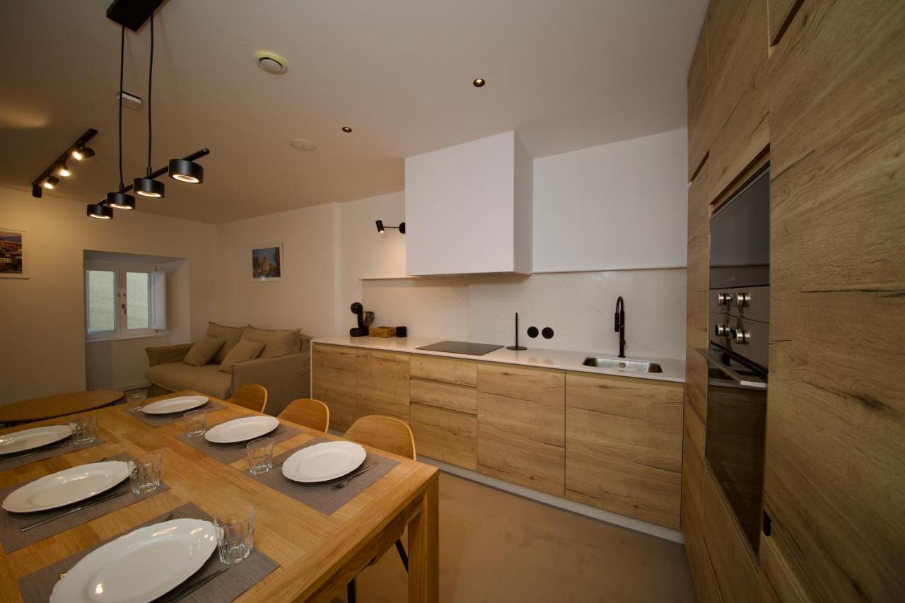 Suite 101 - 2 Bedroom Suite At Amando Perez Suites Рибадео Екстериор снимка