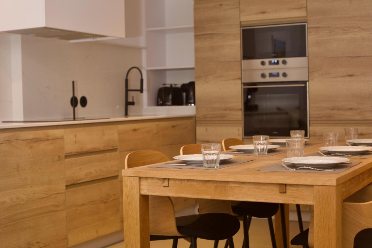 Suite 101 - 2 Bedroom Suite At Amando Perez Suites Рибадео Екстериор снимка