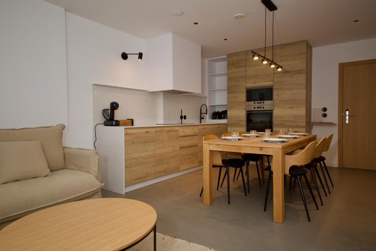 Suite 101 - 2 Bedroom Suite At Amando Perez Suites Рибадео Екстериор снимка