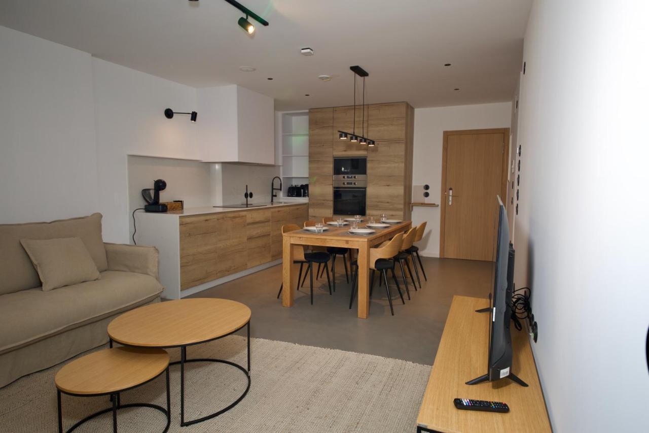 Suite 101 - 2 Bedroom Suite At Amando Perez Suites Рибадео Екстериор снимка